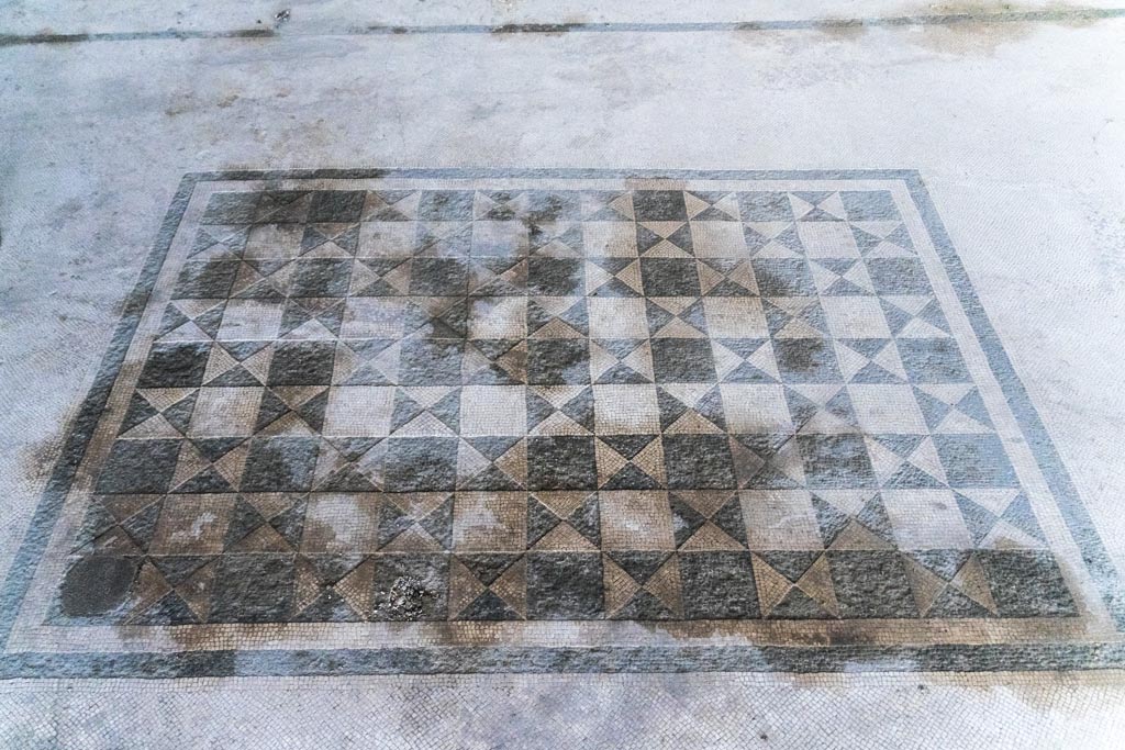 Herculaneum Villa dei Papiri. October 2023. Room (r), looking across flooring. Photo courtesy of Johannes Eber.